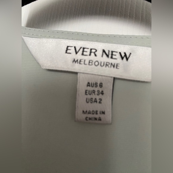 EVERNEW Mint Green Top - Picture 2 of 5